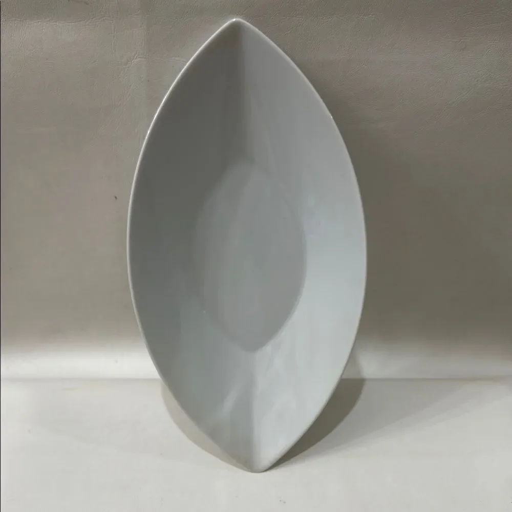 Rosenthal White Porcelain Modern Oval Serve Ware Dish Germany Epoque One Dish